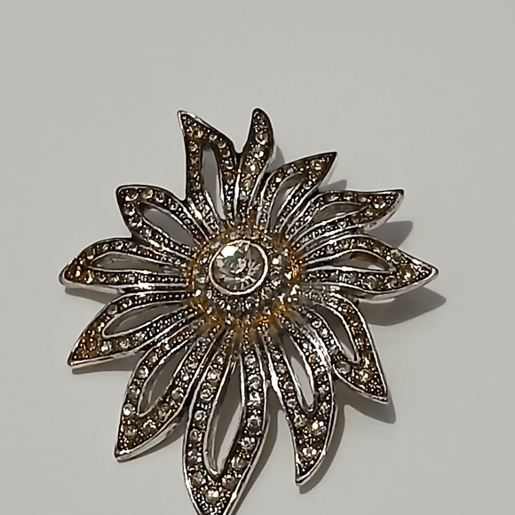 Vintage Silver BROOCH PIN Flower / Faux Diamonds - Picture 13 of 15